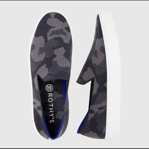 EUC Rothy's slip-on gray camo sneaker, sz 8